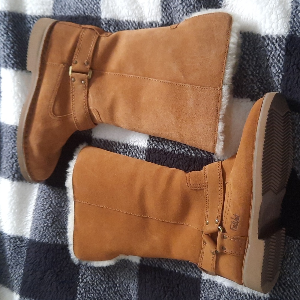Genuine suede farwest sherpa lined winter boots size 39 /8 NWOT